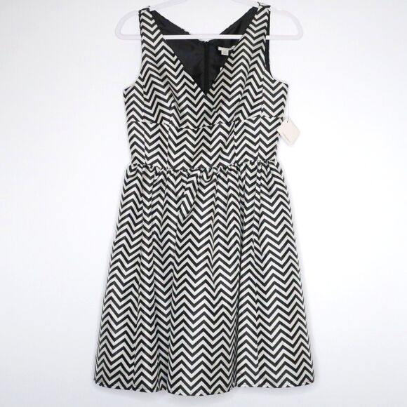 Halogen Womens Short Dress Size 4 Petite Chevron Black Cream Sleeveless 50s Prom - Picture 1 of 10